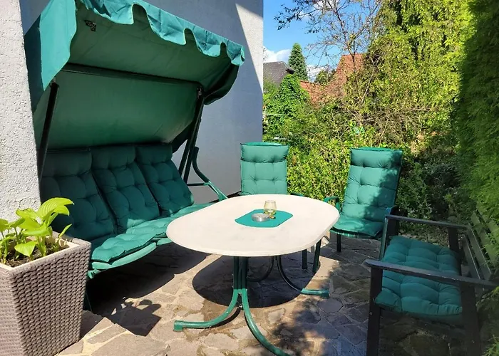 Zentral Gelegene, Sehr Ruhige Und Helle Wohnung