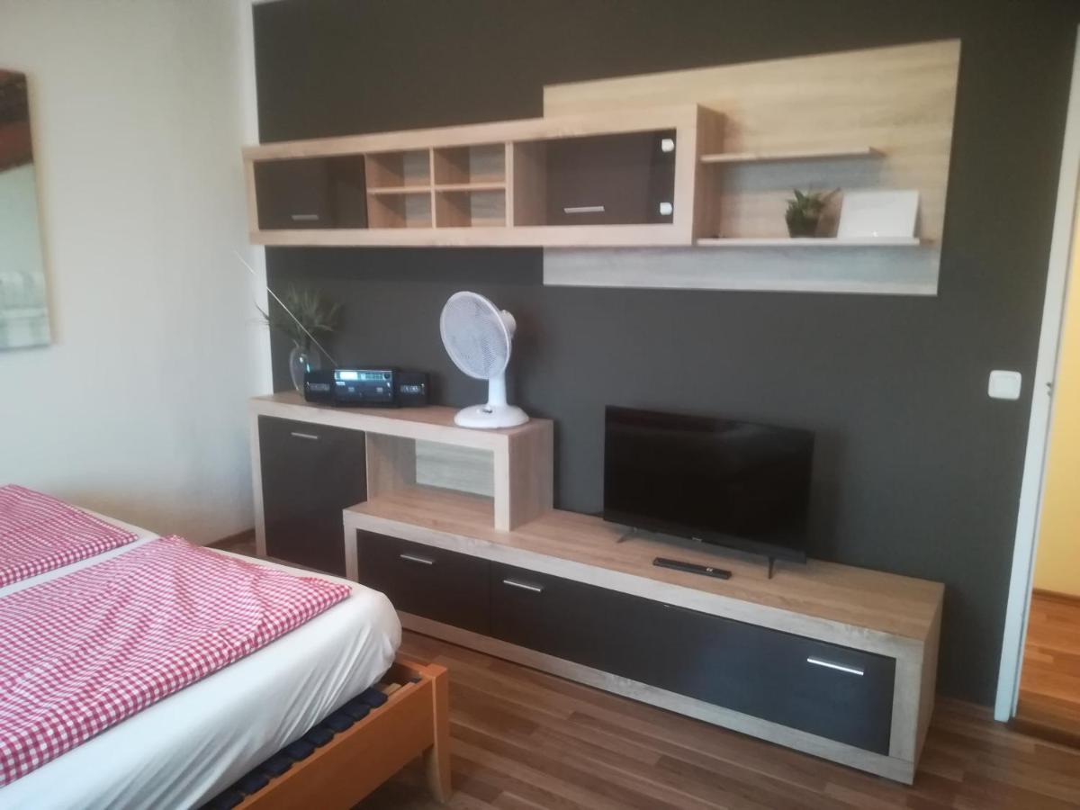 Zentral Gelegene, Sehr Ruhige Und Helle Graz